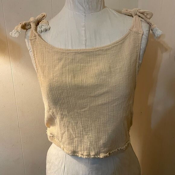 Free People Tops - FREE PEOPLE Tie Shoulder Crop TOP Crinkle Gauze S